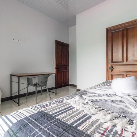 Private Home With Resort Style Swimming Pool Jacó Екстериор снимка