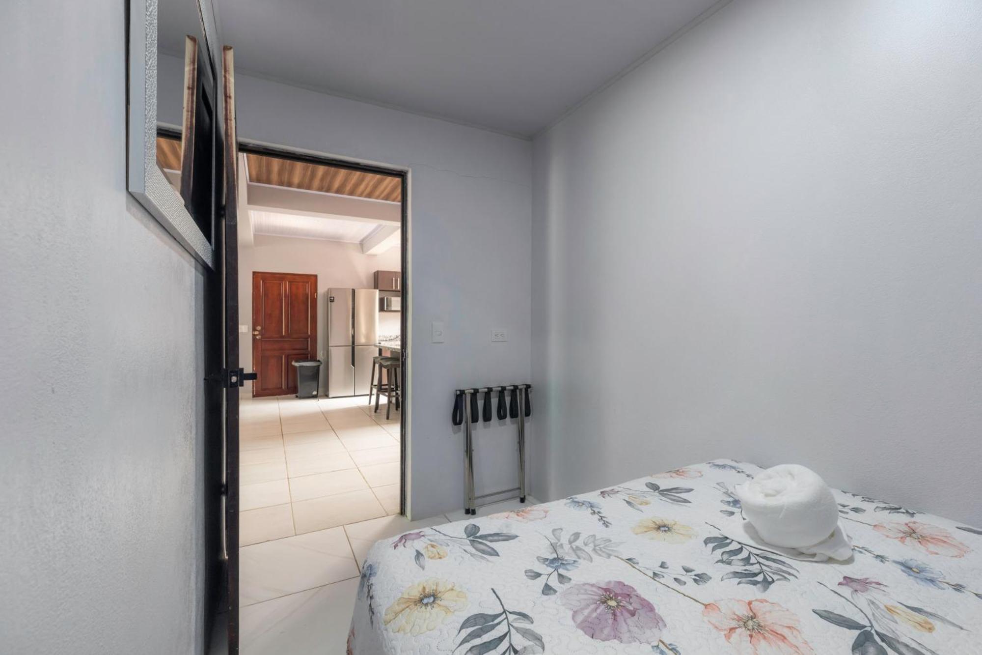 Private Home With Resort Style Swimming Pool Jacó Екстериор снимка