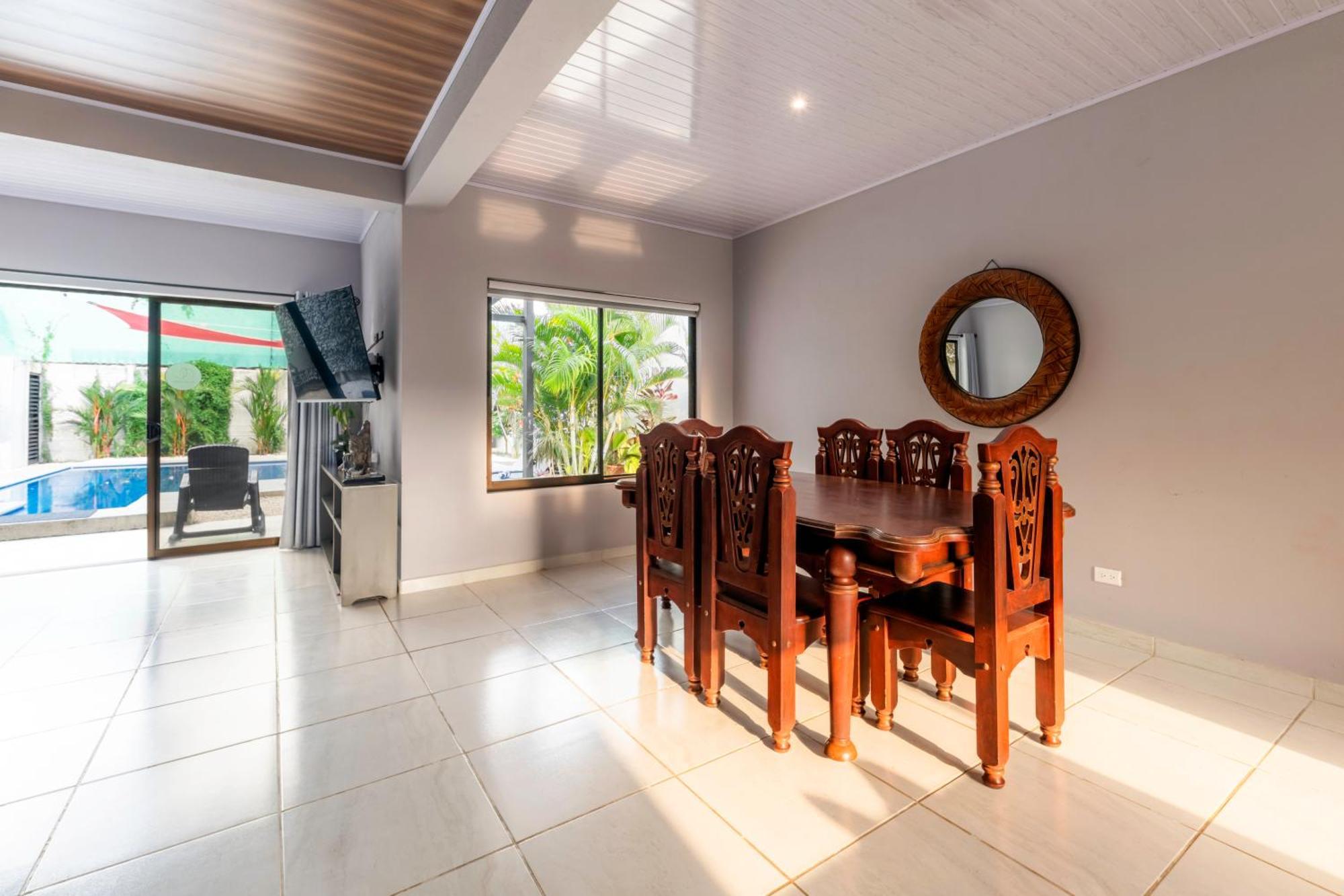 Private Home With Resort Style Swimming Pool Jacó Екстериор снимка